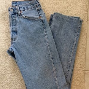 501 LEVI JEANS